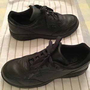 New Balance Womens USPS uniform, food servers too!